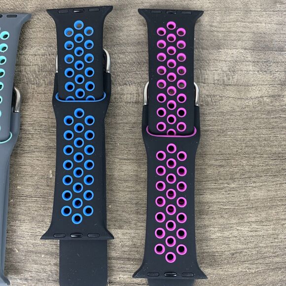 4 Silicone Sport Strap iWatch Band For Apple Watch Series SE 6 5 4 3 2 1 42 44mm - Picture 4 of 12